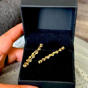 New in box 14k gold diamond sunburst earrings